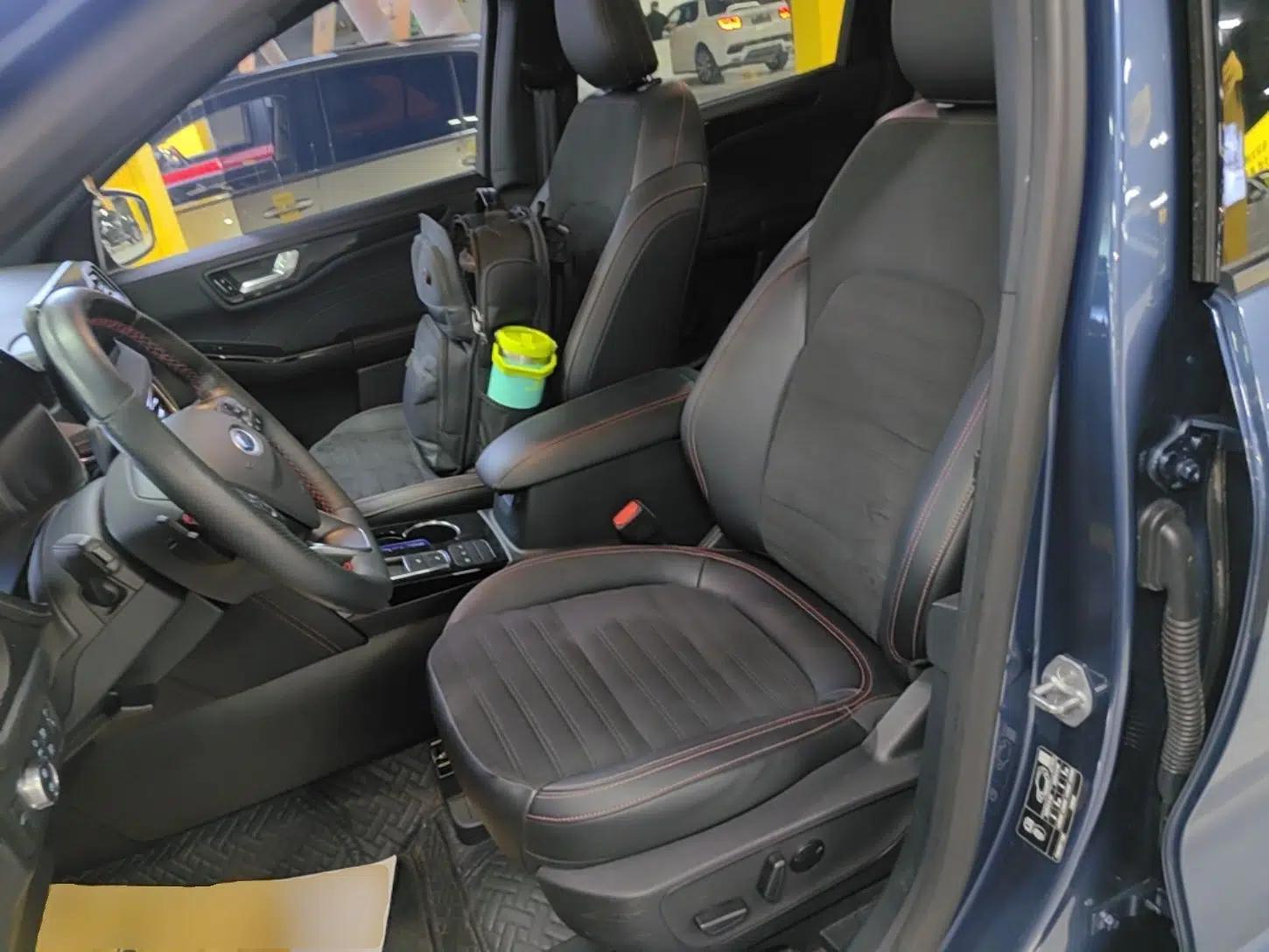 Ford Escape 2020 EcoBoost 245 Four-Wheel Drive ST-LINE Deluxe Edition — миниатюра 17