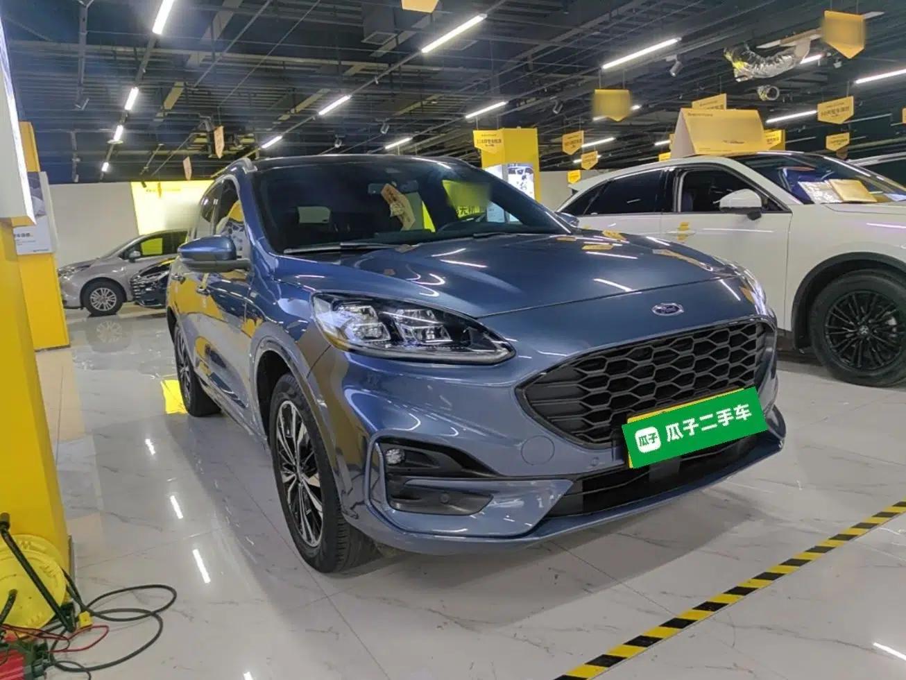 Ford Escape 2020 EcoBoost 245 Four-Wheel Drive ST-LINE Deluxe Edition — миниатюра 3