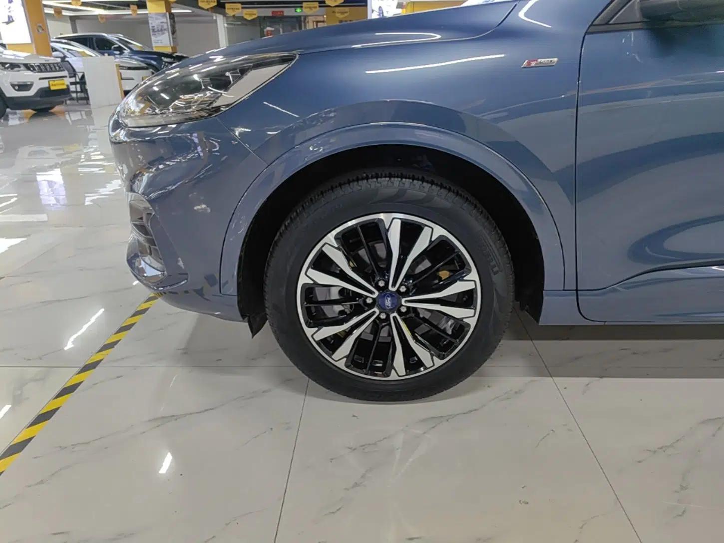 Ford Escape 2020 EcoBoost 245 Four-Wheel Drive ST-LINE Deluxe Edition — миниатюра 10