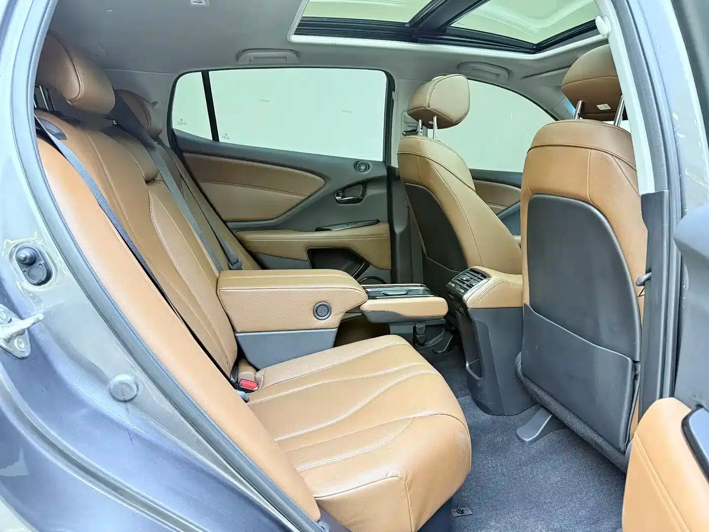 Acura CDX 2017 1.5T AWD Premium Luxury Edition — миниатюра 12