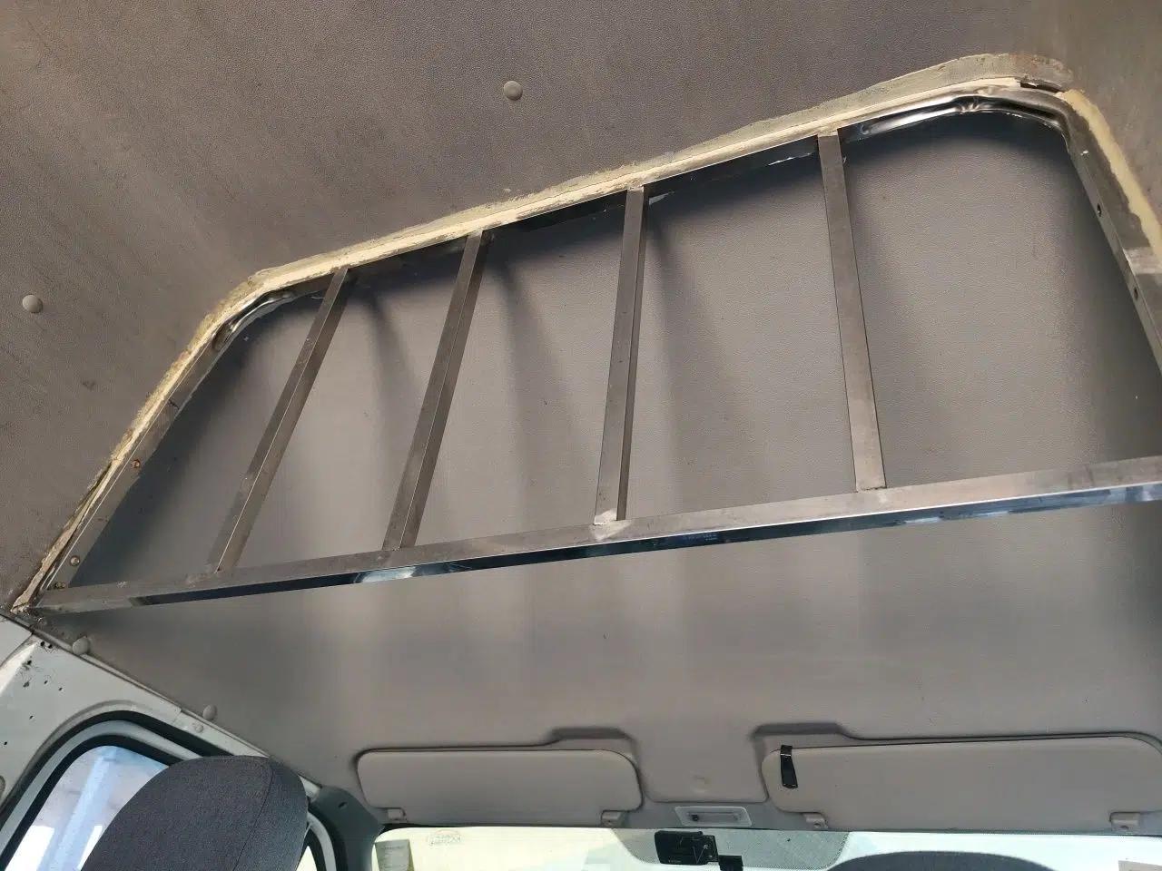 Ford Classic Transit 2013 2.8T Revised Diesel Standard Version with Long Wheelbase and High Roof – JX493ZLQ4 — миниатюра 18