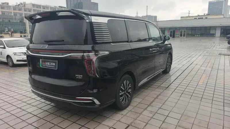 Hongqi HQ9 PHEV 2024 AWD Luxury Edition — миниатюра 7