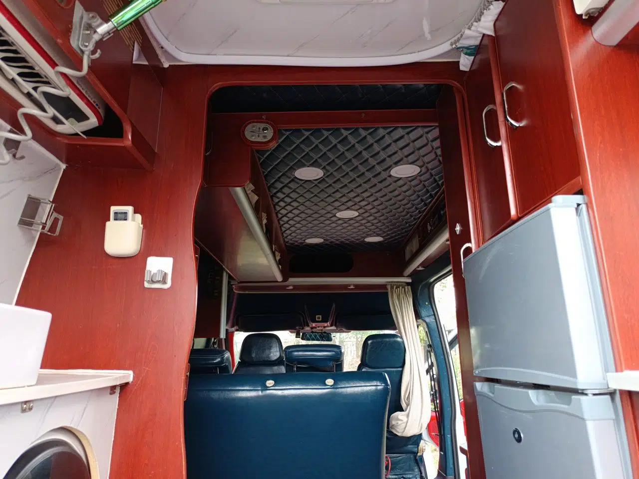 Ford Transit Custom Ford New-Generation Transit V348 Long-Wheelbase High-Roof 2.2T Diesel–Converted Class B Motorhome — миниатюра 18