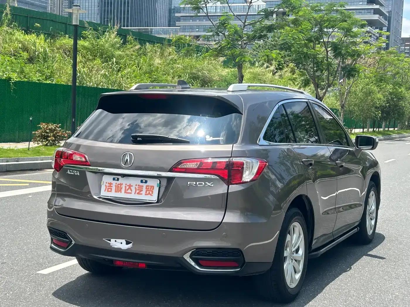 Acura RDX Imported 2016 3.0L 2WD Elite Edition — миниатюра 18