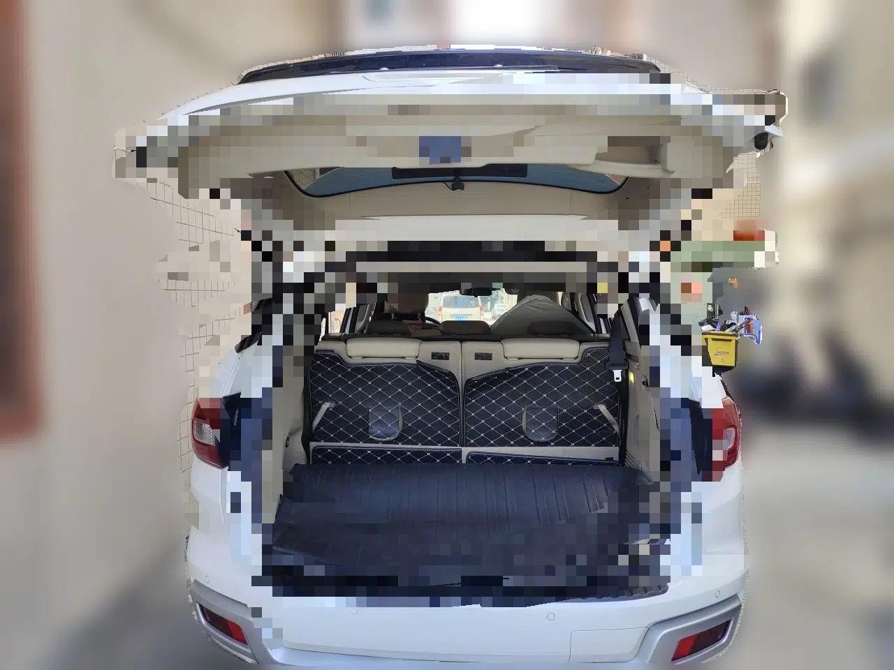 Ford Everest 2016 2.0T Gasoline Automatic 4x4 Elite Edition — миниатюра 19