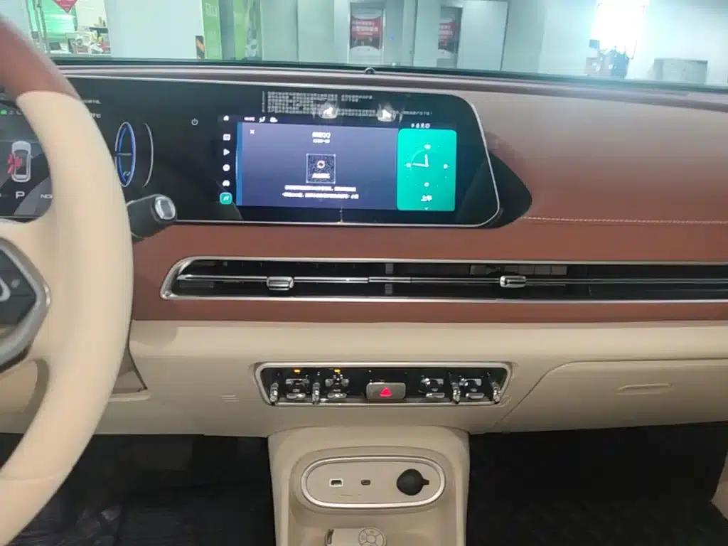 ORA Good Cat 2024 Model 401km Luxury — миниатюра 13