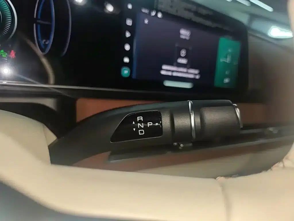 ORA Good Cat 2024 Model 401km Luxury — миниатюра 14