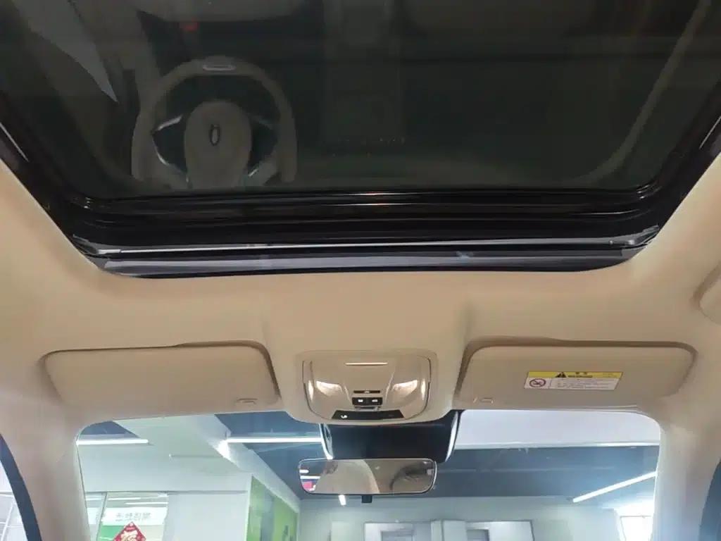 ORA Good Cat 2024 Model 401km Luxury — миниатюра 18