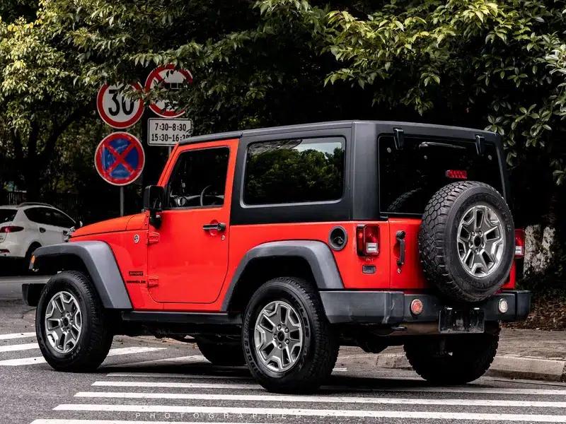 Jeep Wrangler 2016 3.6L Automatic 4WD 4-seater Parallel Import — миниатюра 3