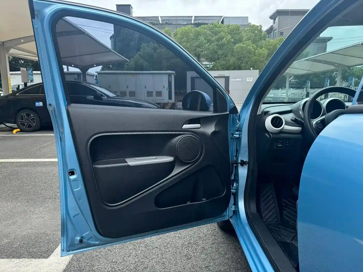ORA Black Cat 2021 Model 301km Base Edition — миниатюра 8