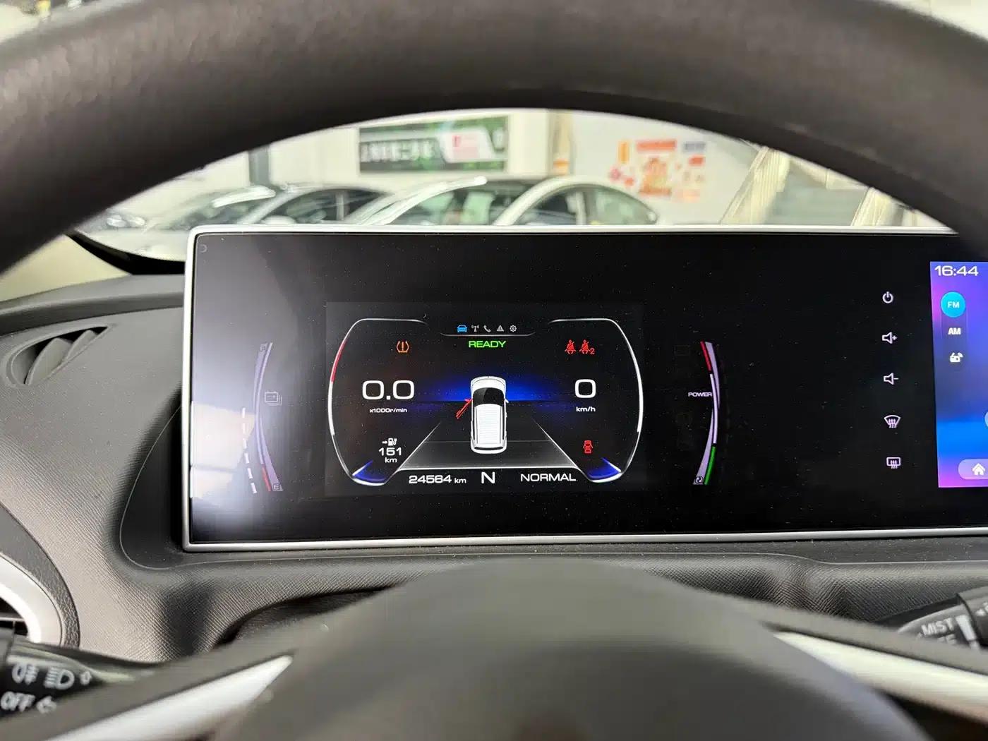 ORA White Cat 2020 360km Luxury Edition — миниатюра 7