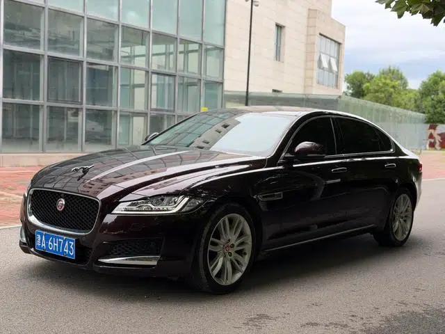 Jaguar XFL 2020 2.0T P250 AWD Premium Edition