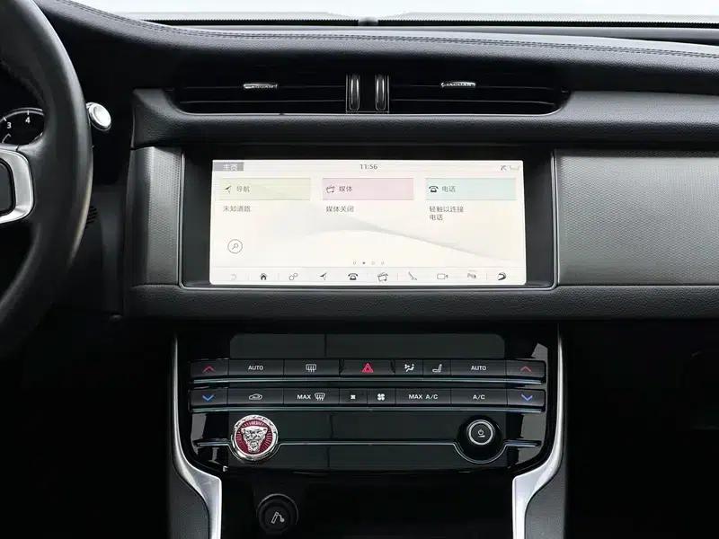 Jaguar XFL 2020 2.0T P250 AWD Premium Edition — миниатюра 12