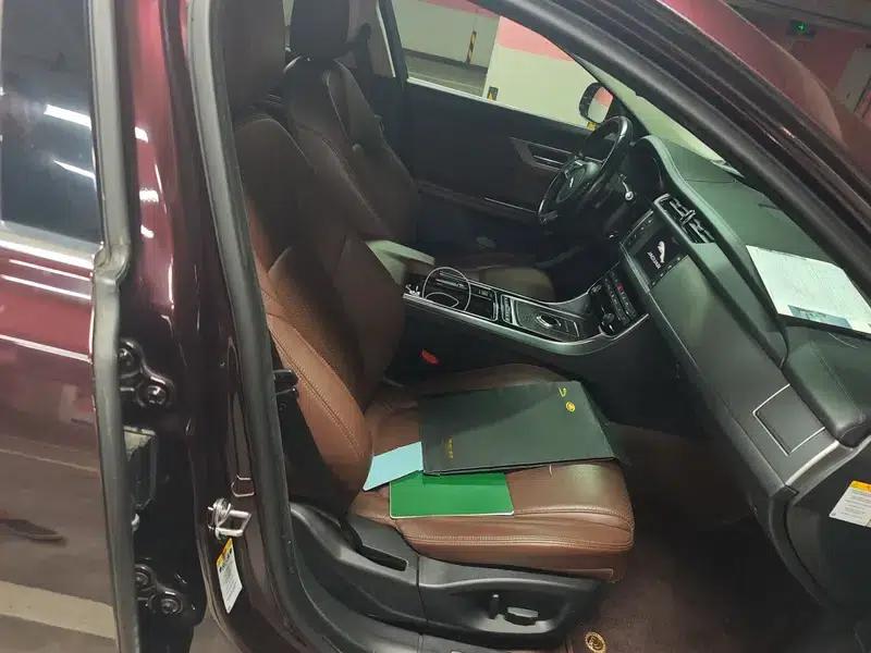 2017 Jaguar XFL 2.0T 200PS Luxury Edition — миниатюра 8