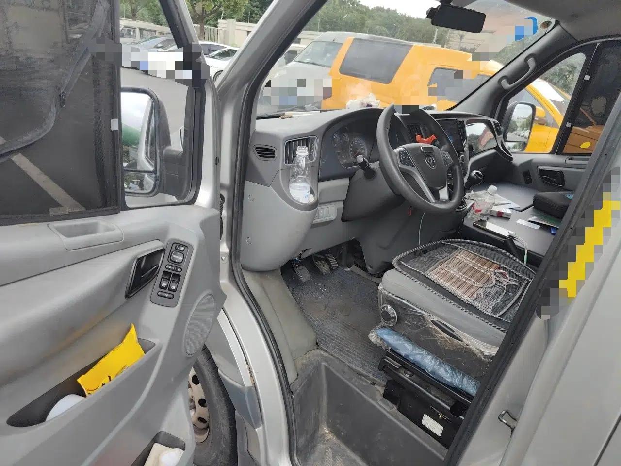Foton Toano 2023 2.0T Manual Jixiang Van Extended Wheelbase Mid-Roof Design Rear Single Tire 3-Seater — миниатюра 16