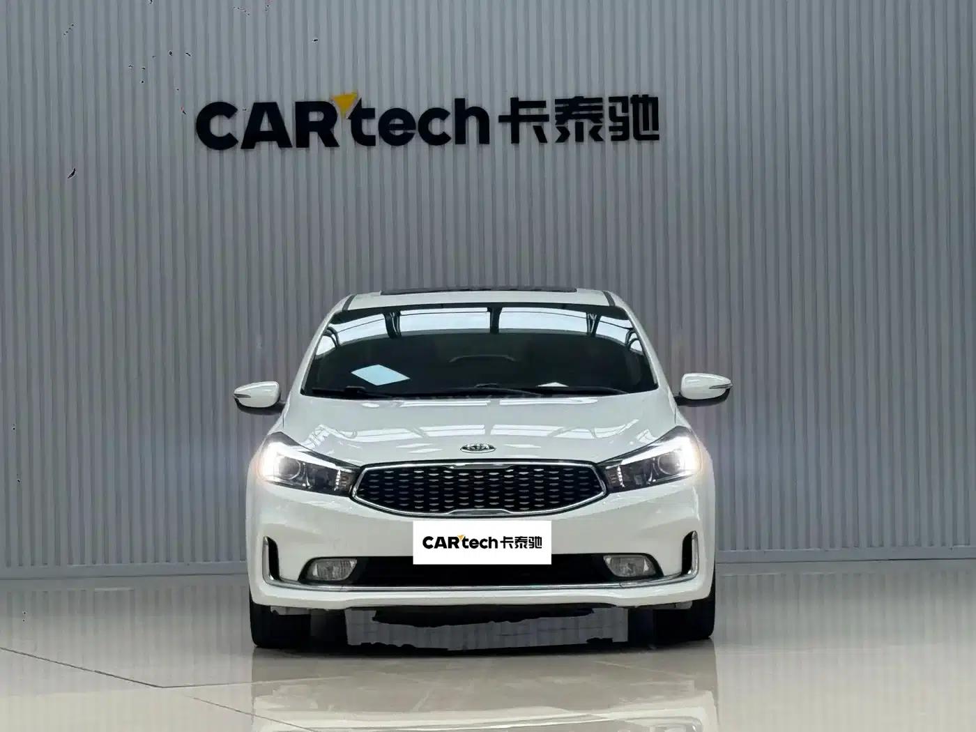 Kia K3 2017 1.6L Automatic 15th Anniversary Special Edition GLS — миниатюра 2