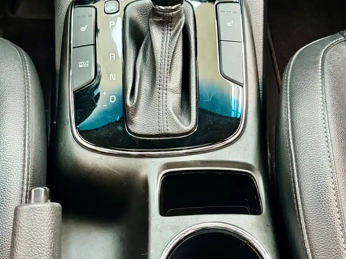 Kia K3 2017 1.6L Automatic 15th Anniversary Special Edition GLS — миниатюра 18