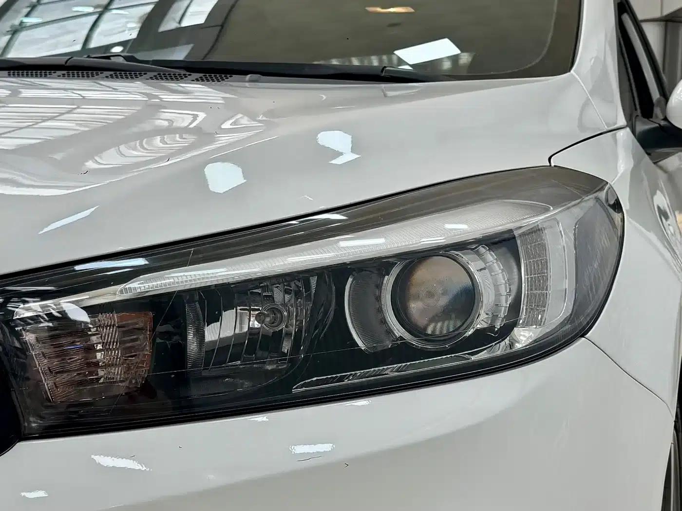 Kia K3 2017 1.6L Automatic 15th Anniversary Special Edition GLS — миниатюра 9
