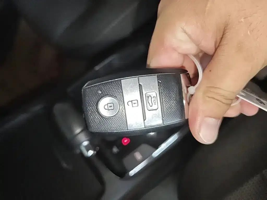 Kia K3 2016 1.6L Automatic GLS — миниатюра 9