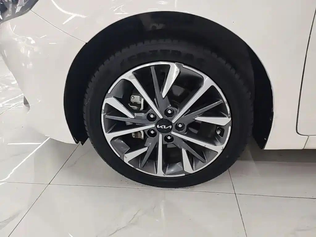 Kia K3 2021 1.5L CVT Youth Edition — миниатюра 23