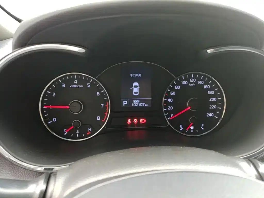 Kia K3 2015 1.6L Automatic GLS — миниатюра 12