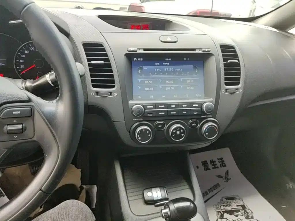 Kia K3 2015 1.6L Automatic GLS — миниатюра 13