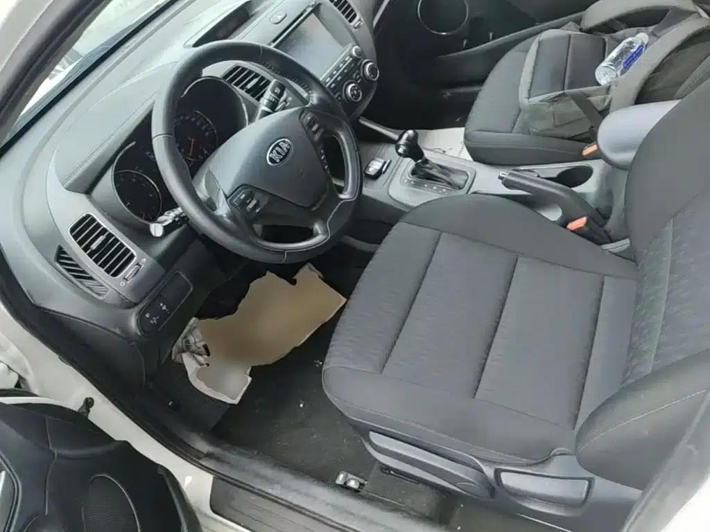 Kia K3 2015 1.6L Automatic GLS — миниатюра 15