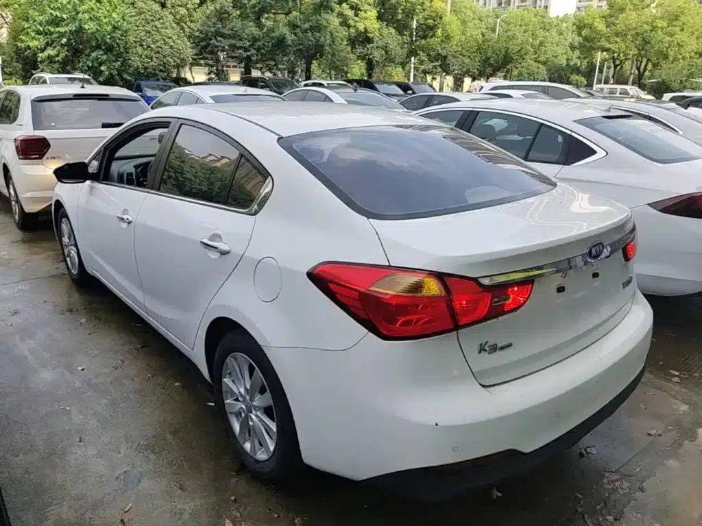 Kia K3 2015 1.6L Automatic GLS — миниатюра 5