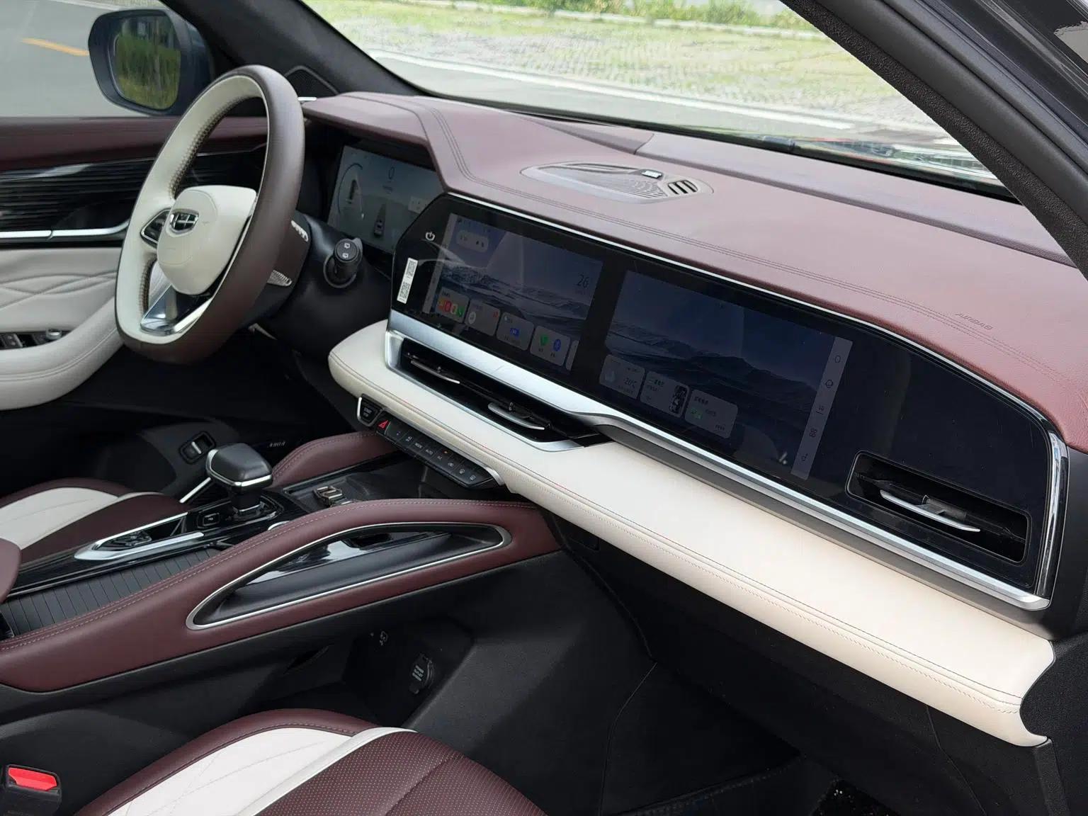 Geely Xingyue L 2021 2.0TD High-Power Automatic Four-Wheel Drive Flagship Edition — миниатюра 12