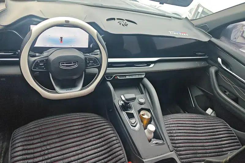 Geely Xingyue L 2024 2.0TD DCT EVO 2WD Long Wind Edition — миниатюра 13