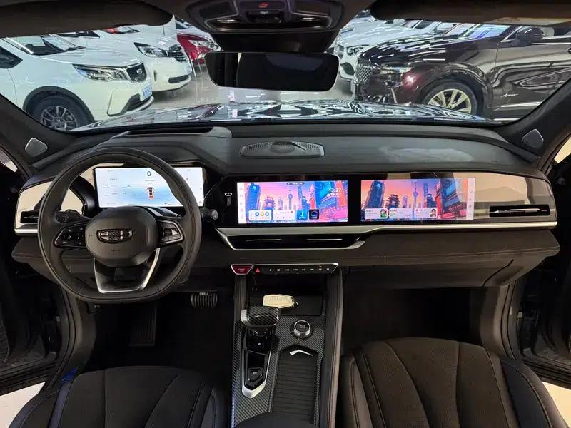 Geely Xingyue L 2024 2.0TD High-Power Automatic Two-Wheel Drive Sky Edition — миниатюра 9
