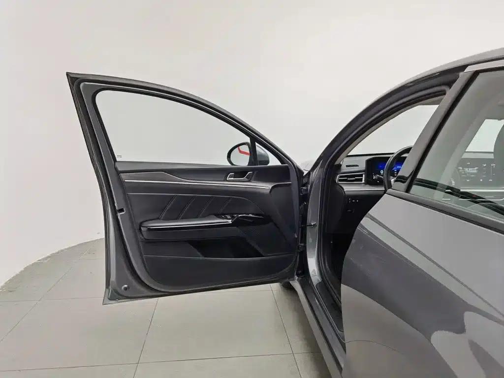 Kia K5 2021 270T CVVD Refresh Edition — миниатюра 8