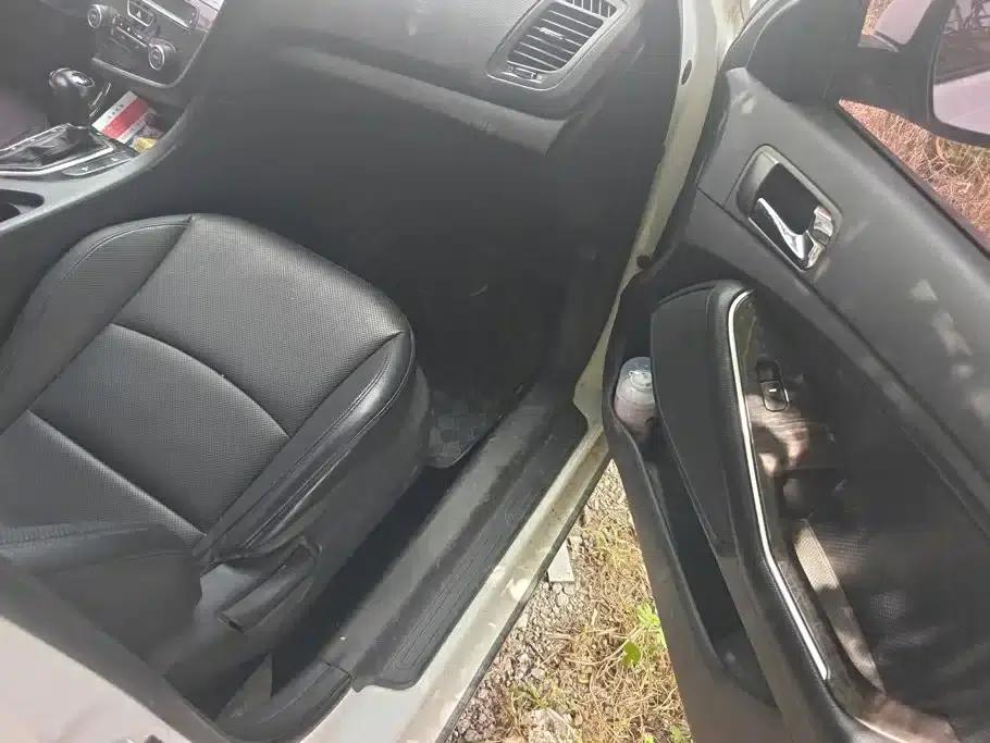 Kia K5 2014 2.0L Automatic GLS — миниатюра 8