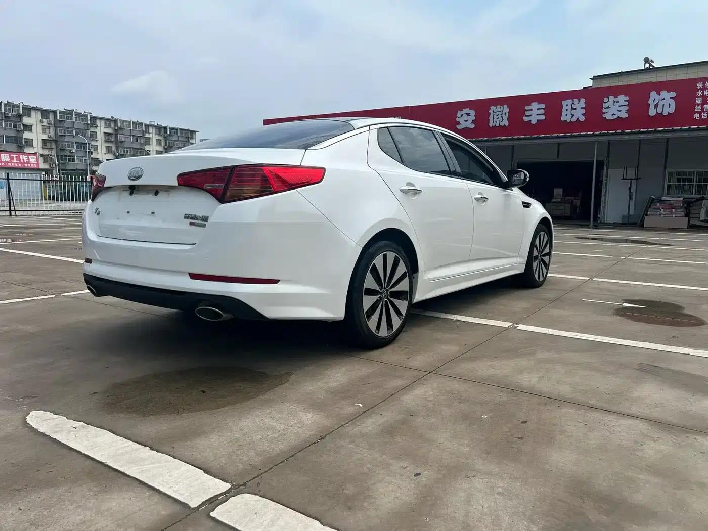 Kia K5 2012 2.0L Automatic DLX-2 — миниатюра 6