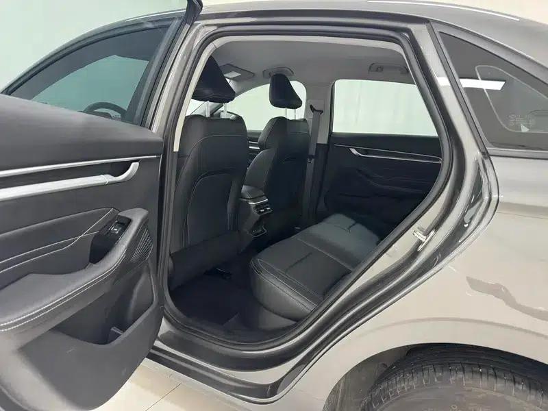 Geely Emgrand 2026 4 Millionth Anniversary Edition 1.5L CVT Superior Model — миниатюра 18