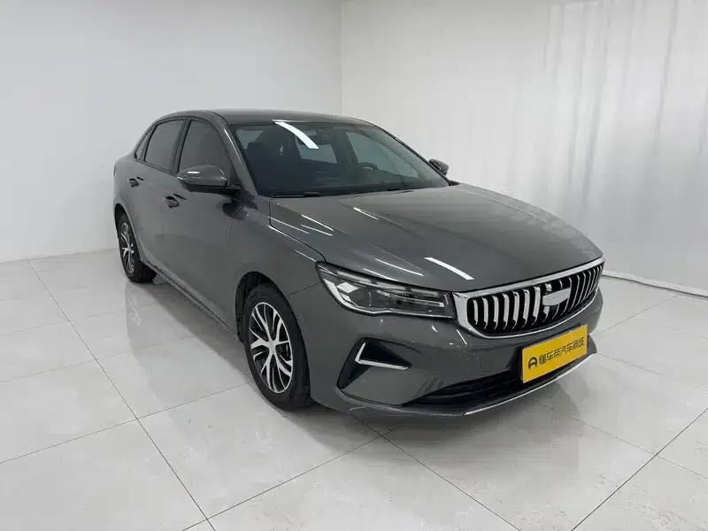 Geely Emgrand 2026 4 Millionth Anniversary Edition 1.5L CVT Superior Model — миниатюра 3
