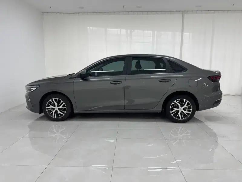 Geely Emgrand 2026 4 Millionth Anniversary Edition 1.5L CVT Superior Model — миниатюра 4