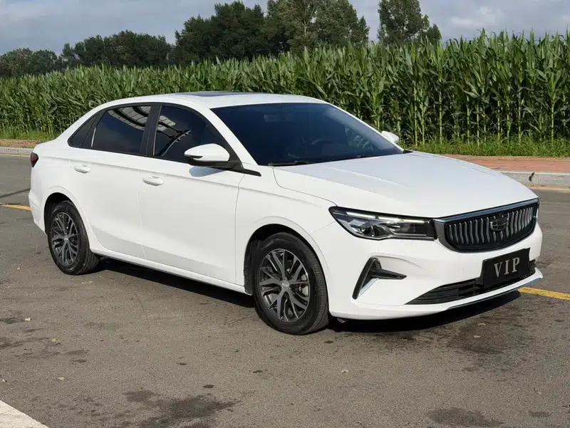 Geely Emgrand 2023 4th Generation Champion Edition 1.5L CVT Luxury — миниатюра 3