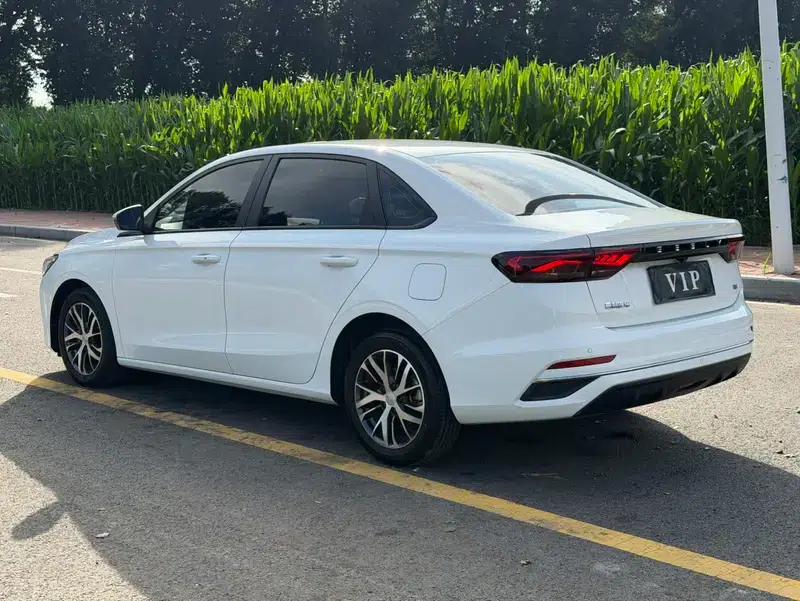 Geely Emgrand 2023 4th Generation Champion Edition 1.5L CVT Luxury — миниатюра 4