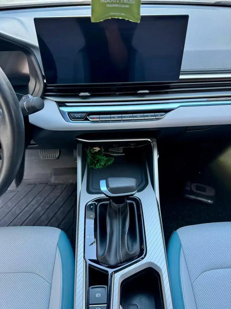 Geely Emgrand 2023 4th Generation Champion Edition 1.5L CVT Luxury — миниатюра 11