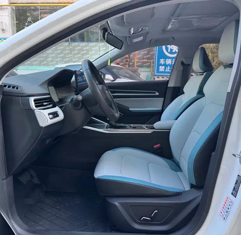 Geely Emgrand 2023 4th Generation Champion Edition 1.5L CVT Luxury — миниатюра 14