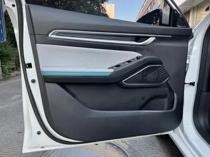 Geely Emgrand 2023 4th Generation Champion Edition 1.5L CVT Luxury — миниатюра 7
