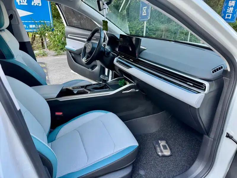 Geely Emgrand 2023 4th Generation Champion Edition 1.5L CVT Luxury — миниатюра 8