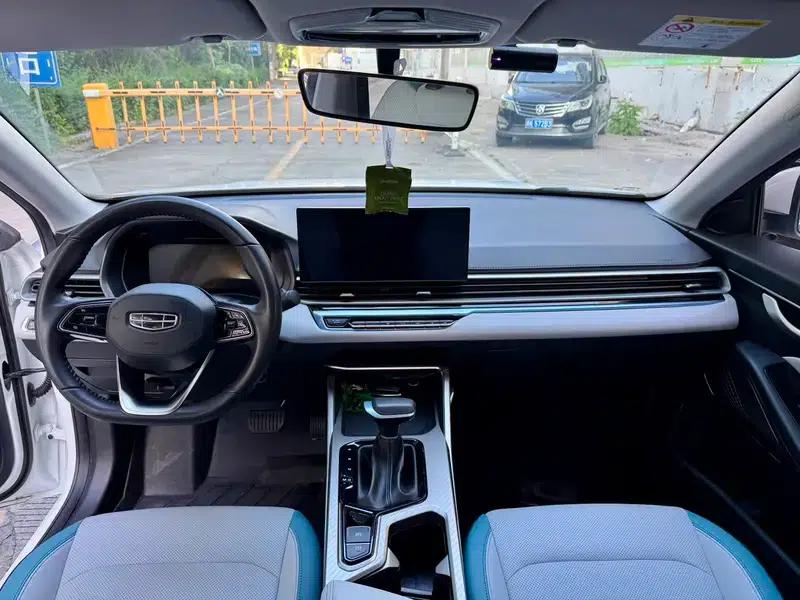 Geely Emgrand 2023 4th Generation Champion Edition 1.5L CVT Luxury — миниатюра 10