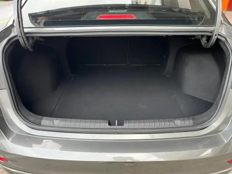 Geely Emgrand 2022 4th Generation 1.5L CVT Premium — миниатюра 16