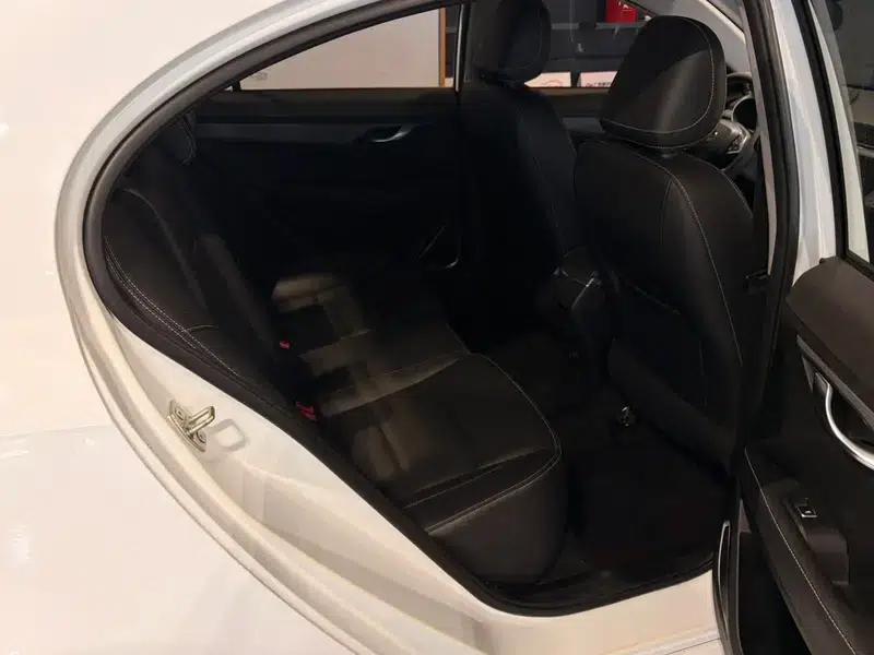 Geely Emgrand 2021 UP 1.5L CVT Luxury Edition — миниатюра 13