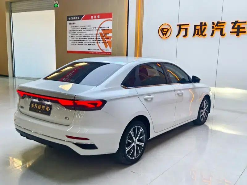 Geely Emgrand 2022 4th Generation 1.5L CVT Flagship Edition — миниатюра 6