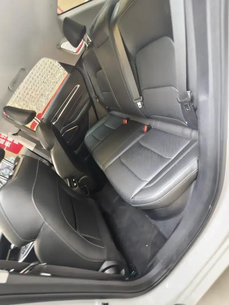 Geely Emgrand 2022 4th Generation 1.5L CVT Flagship Edition — миниатюра 10