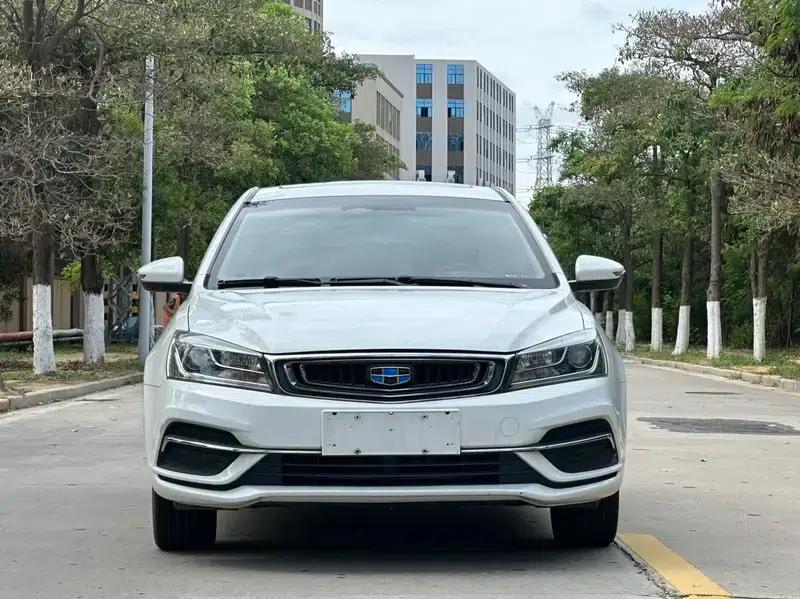 Geely Emgrand 2018 1.5L Manual Upward Connected Edition — миниатюра 2