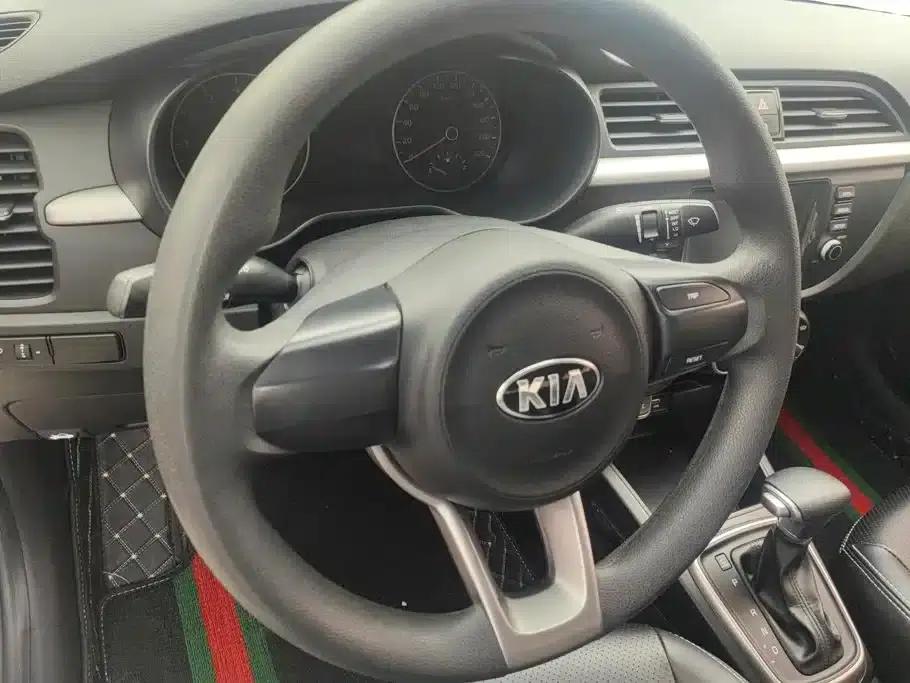 Kia K2 2017 Sedan 1.4L AT GLS — миниатюра 15